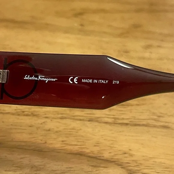 Salvatore Ferragamo SF942S Butterfly Sunglasses in Wine Caramel - Picture 8 of 15